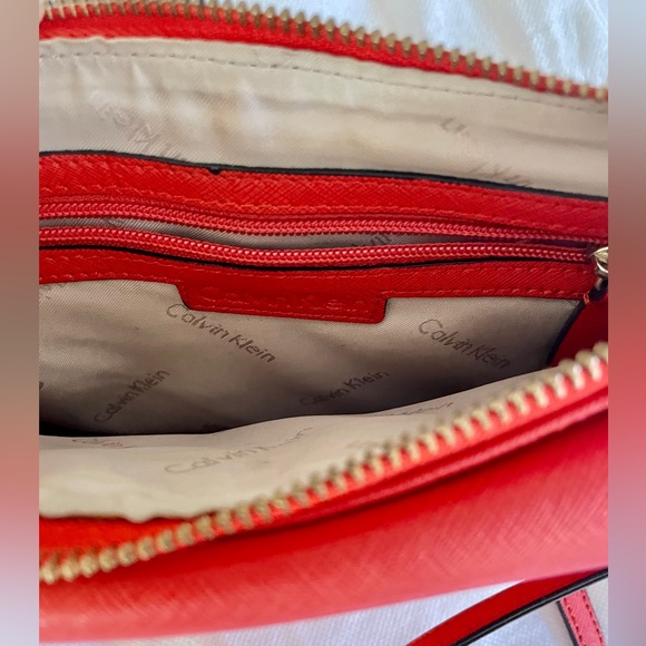 Calvin Klein Orange Crossbody Small Bag - Picture 8 of 8